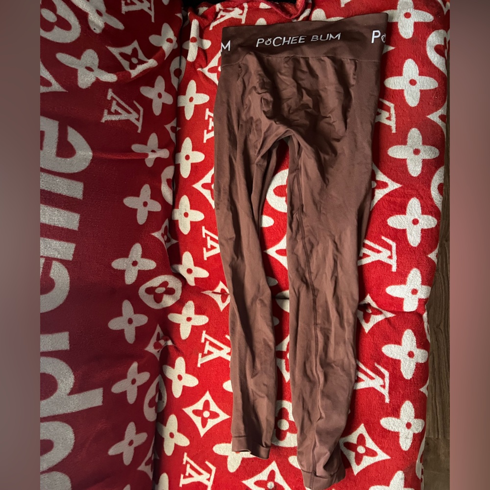 Brown never worn leggings scrunch butt